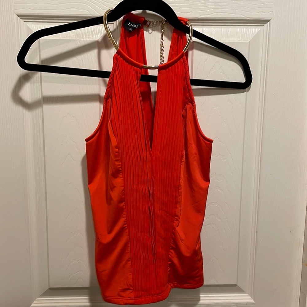Bebe red pleated V neck halter top